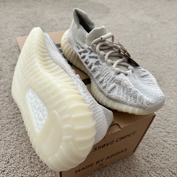 YEEZY 350 V2 Compact SLATE BONE - Picture 2 of 4